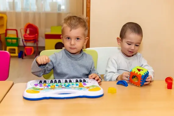 Учимся играя